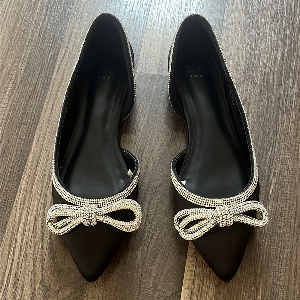 A New Day Black Flats Sleek Pointed-Toe Design